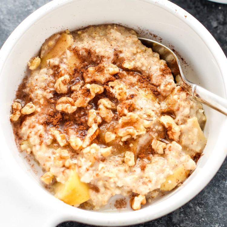 Instant Pot Apple Cinnamon Oatmeal