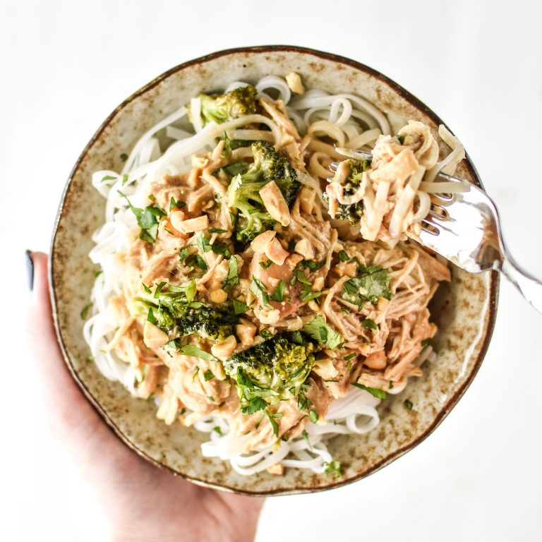 Slow Cooker Peanut Chicken Noodles Meal Prep - Project Meal Plan