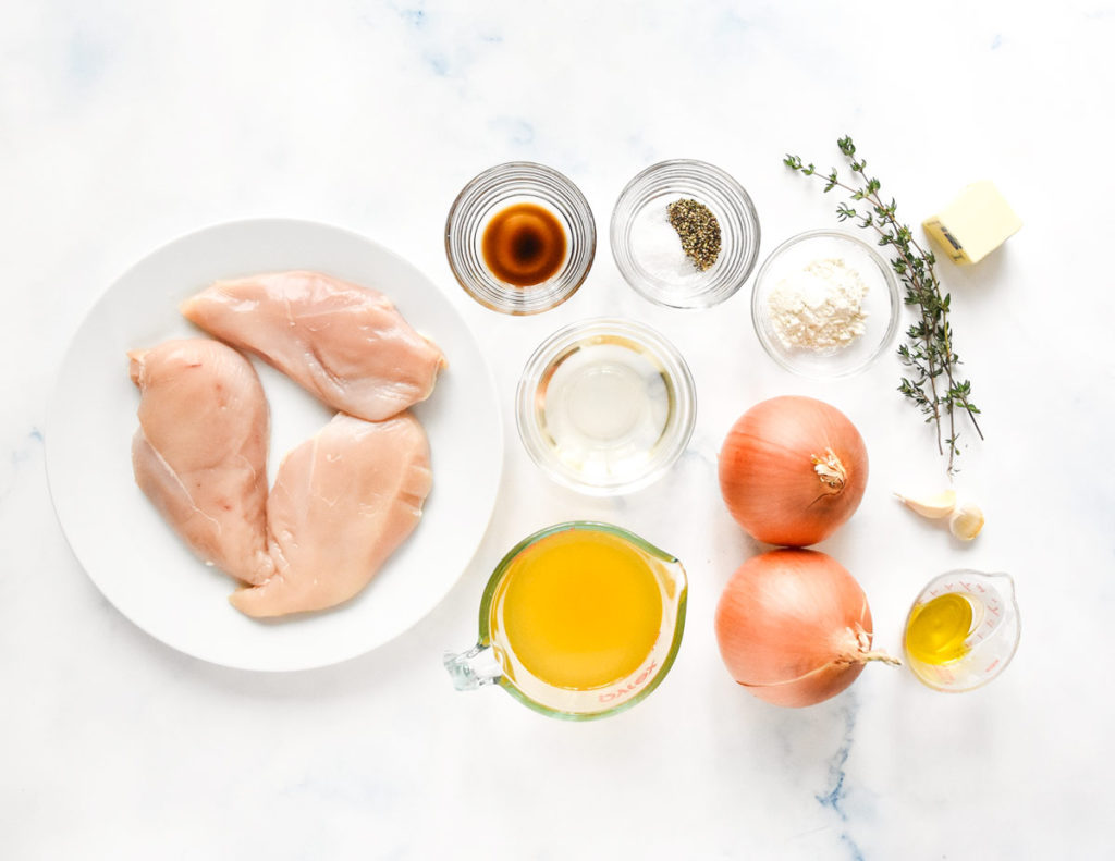 ingredients required the make the french onion baked chicken breasts.